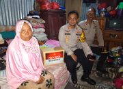 Kapolres Jeneponto Berikan Bantuan Kepada Warga Kurang Mampu