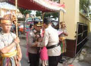 Tradisi Pedang Pora, Pengalungan Lipa Lotong, Anggaru Hingga Tari Pa’duppa Sambut Kedatangan AKBP Restu Wijayanto