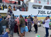 Satpolair Polres Majene Intensifkan Pengamanan Pemberangkatan KM. Sabuk Nusantara 93 di Pelabuhan Passarang