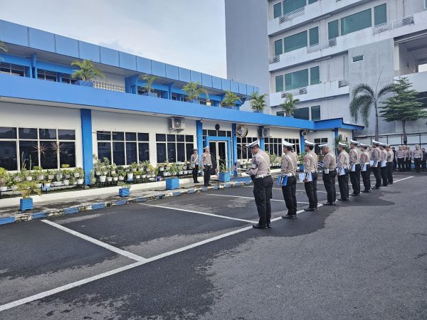 Wadir Lantas Polda Sulsel Pimpin Apel Pagi Perdana, Ini Arahannya Ke Personel