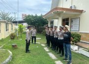 Personel Polres Majene Laksanakan Pengamanan Ibadah Jumat Agung di Gereja Protestan Indonesia Barat (GPIB) Imanual