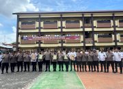 Polres Gowa Beri Penghargaan kepada Polwan atas Aksi Kemanusiaan Bantu Pengendara Bentor