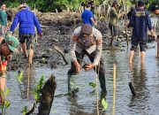 Peringati Hari Bumi Sedunia, Polres Luwu Kobarkan Semangat Hijaukan Pesisir