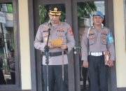 Kapolres Pimpin Upacara Kenaikan Pangkat Pengabdian Setingkat Lebih Tinggi Personel Polres Parepare