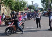 Sat Lantas Kawal Pawai Kebudayaan tingkat TK Se-Kota Parepare, Warga Antusias Saksikan Parade Pakaian Adat Bugis