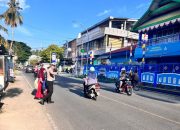 Personel Satlantas Polres Majene Laksanakan Commander Wish untuk Tertibkan Lalu Lintas Pagi Hari