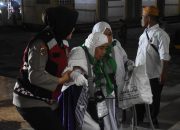 Polres Bulukumba Kawal Ketat 352 CJH Kloter 14 Menuju Embarkasi Sudiang Makassar