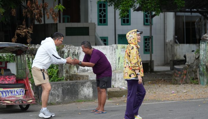 Kapolres Gowa Sapa Warga Sambil Olahraga Pagi
