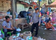 Jelang Idul Adha, Bhabinkamtibmas Cek Harga Sembako di Pasar Rakyat