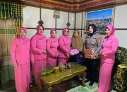 Polsek Bontotiro dan Bhayangkari Salurkan Bantuan untuk Korban Kebakaran