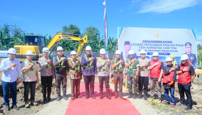 Wakapolda Sulsel Letakkan Batu Pertama Pembangunan Gudang Ketahanan Pangan Polri di Bantaeng
