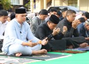 Kapolres Sidrap dan Bhayangkari Gelar Sholat Idul Adha Bersama Masyarakat di Mapolres