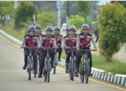 Patroli Sepeda Ditsamapta Polda Sulbar, Pantau Kegiatan Car Freeday di Jalan Arteri Pastikan Situasi Aman