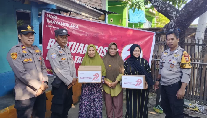 Dalam Rangka HUT Bhayangkara ke 79 Tahun, Jajaran Polres Takalar Aktif Melakukan Kegiatan Bakti Sosial