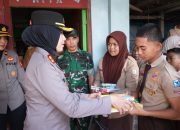 Polres Pelabuhan Makassar Lakukan Aksi Sosial Jelang HUT Bhayangkara ke 79