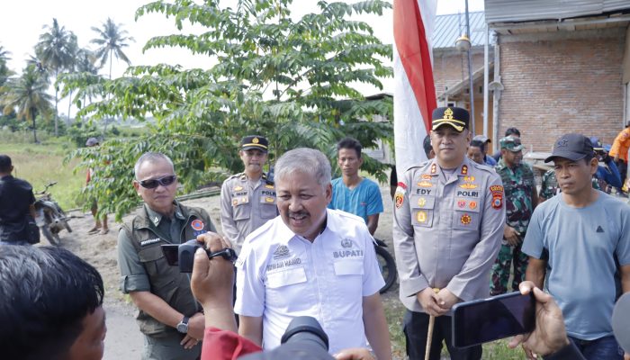Kapolres Pinrang Hadiri Peletakan Batu Pertama Rekonstruksi Infrastruktur Pasca Bencana