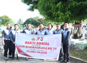 Polres Majene Gelar Bakti Sosial Bersih-Bersih di Pekuburan Umum Perttoanginang Jelang Hari Bhayangkara ke-79