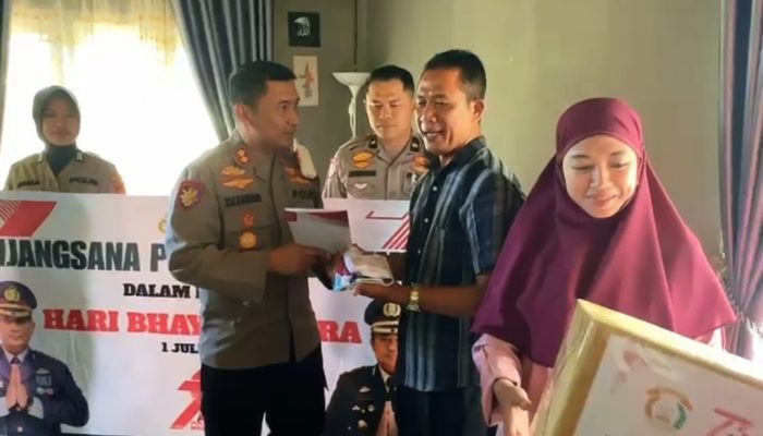 Kapolres Luwu Timur Pimpin Anjangsana Ke Purnawirawan Polri dan Warakauri