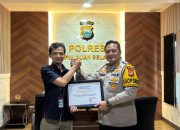 Apresiasi Nilai IKPA 100 Pada Semester I 2025, Kapolres Selayar Terima Penghargaan dari KPPN Benteng