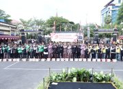 Hari Bhayangkara Ke 79 Tahun, Kapolrestabes Makassar Beri Bantuan Sosial Kepada Masyarakat Kurang Mampu, Komunitas Ojek Online Hinggah FKPM