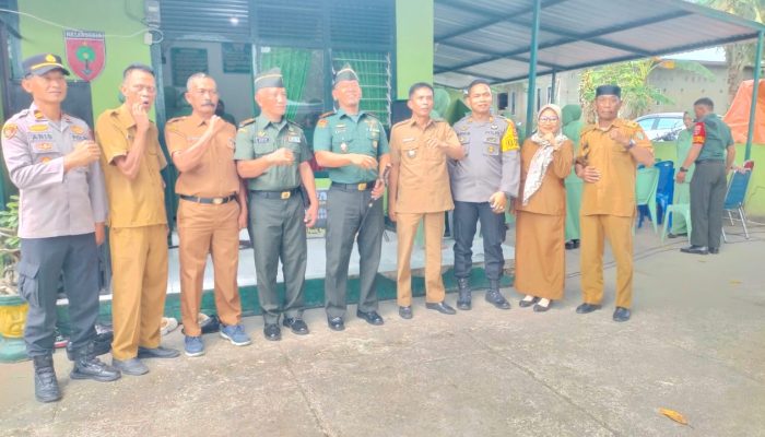 Kapolsek Takkalalla Hadiri Kunjungan Kerja Dandim 1406/Wajo di Koramil 1406/07