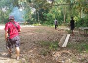 Pembongkaran Arena yang Diduga Akan Dijadikan Lokasi Judi Sabung Ayam