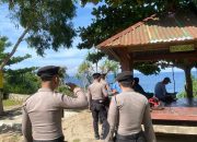 Personel Samapta Polres Majene Gelar Patroli Kamtibmas di Objek Wisata Pantai