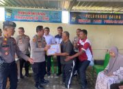 Kunjungan Kerja Kapolres Selayar di Polsek Benteng, AKBP Didid Bagikan Sembako Ke Warga