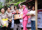 Polwan Polres Tana Toraja Peringati HUT ke-77 dengan Kegiatan Bakti Sosial