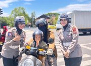 Satlantas Polres Maros Bagikan Coklat kepada Pengendara Tertib Berlalu Lintas