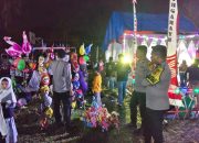 Patroli Kamtibmas di Akhir Pekan, Samapta Polres Majene Sambangi Objek Wisata Pantai Dato