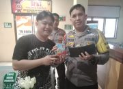 ​Polri Hadir untuk Masyarakat: Sikap Teladan Aipda Umar Jadi Bukti Integritas Polres Sidrap.