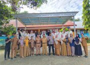 Jadi Pembina Upacara di SD Negeri 03 Mosso, Personel Polsek Malunda Penyuluhan Tertib Lalu Lintas dan Bahaya Bullying