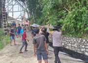 Babinkamtibmas Polsek Makale Gotong Royong Bersama Warga dan Sampaikan Edukasi Kamtibmas