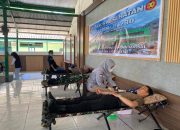 Puluhan Personel Polres Majene Ikut Sukseskan Baksos Kesehatan HUT TNI ke-80 di Makodim 1401 Majene