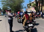 Pengaturan Siang Polantas Polres Sinjai, Ciptakan Lalu Lintas Aman Kondusif Bagi Masyarakat