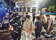 Sat Samapta Polres Maros Laksanakan Patroli Siskamling Bersama Warga, Tingkatkan Rasa Aman Masyarakat