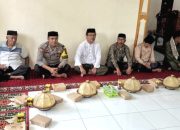 Jalin Silaturrahmi, Bhabinkamtibmas Polsek Banggae Hadiri Peringatan Maulid Nabi Muhammad SAW di Masjid Al Ikhwan Totoli
