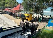 Polres Majene Laksanakan Pengamanan dan Patroli di Sejumlah Gereja Demi Kenyamanan Umat Kristiani Beribadah