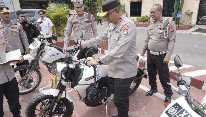 Kapolda Sulbar Pastikan Kesiapan Armada Dinas Polres Polman Demi Pelayanan Prima