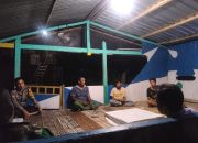 Bhabinkamtibmas dan Babinsa Dorong Warga Maksimalkan Poskamling di Kelurahan Banggae