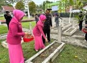 Kapolres Enrekang AKBP Hari Budiyanto Pimpin Upacara Hari Pahlawan, Tekankan Teladan dan Semangat Pengabdian