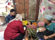 Polres Jeneponto Sambangi Pasutri Lansia Terbaring Sakit