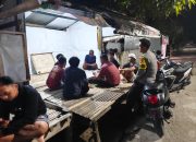 Polsek Pamboang Patroli ke Poskamling, Dorong Warga Maksimalkan Ronda Malam Untuk Keamanan Lingkungan