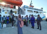 Satuan Polair Polres Majene Amankan Pemberangkatan KM Sabuk Nusantara 93 di Pelabuhan Passarang