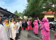 Polres Wajo Gelar Wisuda Purnabakti 2025, Kapolres Berikan Apresiasi Tinggi kepada Personel Purna Tugas