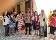 Eratkan Masyarakat Dengan Polri, Sat Binmas Polres Palopo Gelar Minggu Kasih