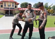 Kapolres Jeneponto Turut Gunakan Seragam Dalmas, Beri Contoh Langsung dalam Latihan Pengendalian Massa