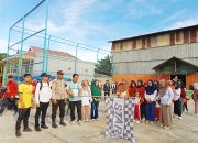 Bhabinkamtibmas Polsek Pamboang Kawal Kegiatan Jalan Sehat dan Aksi Pungut Sampah Bersama Warga Bababulo dan Mahasiswa