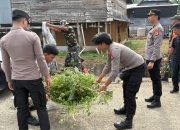 Polres Wajo Bersinergi dengan TNI Gelar Karya Bakti Peringati Hari Juang TNI AD di Pasar Mini Sengkang
